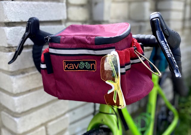 Handlebar bag on a bicycle